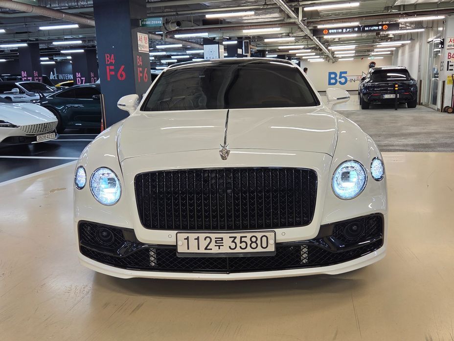 Bentley Flying Spur 2022