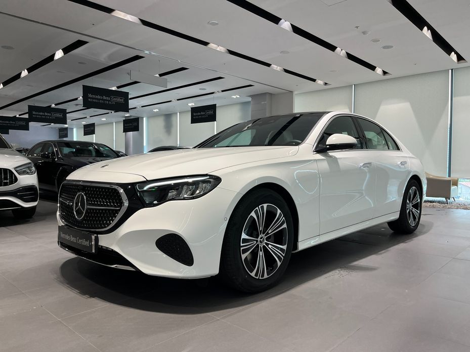 Mercedes-Benz E-Class 2026