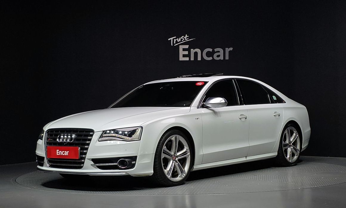 Audi S8 2014