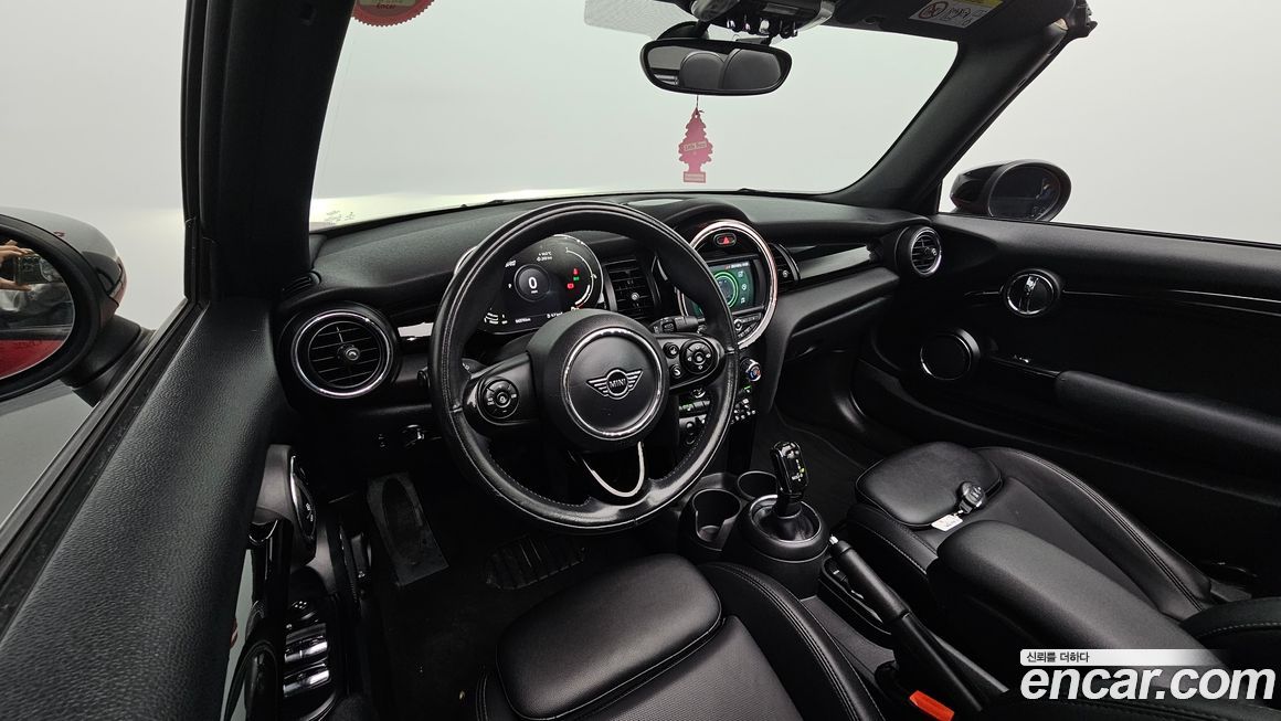 Mini Cooper Convertible 2021