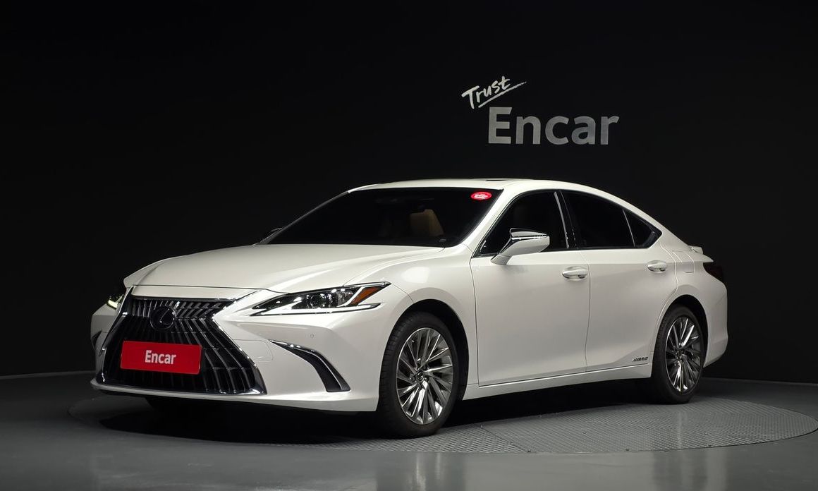 Lexus ES 2022