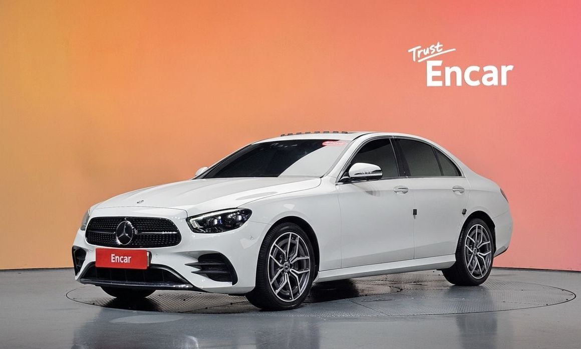 Mercedes-Benz E-Class 2023