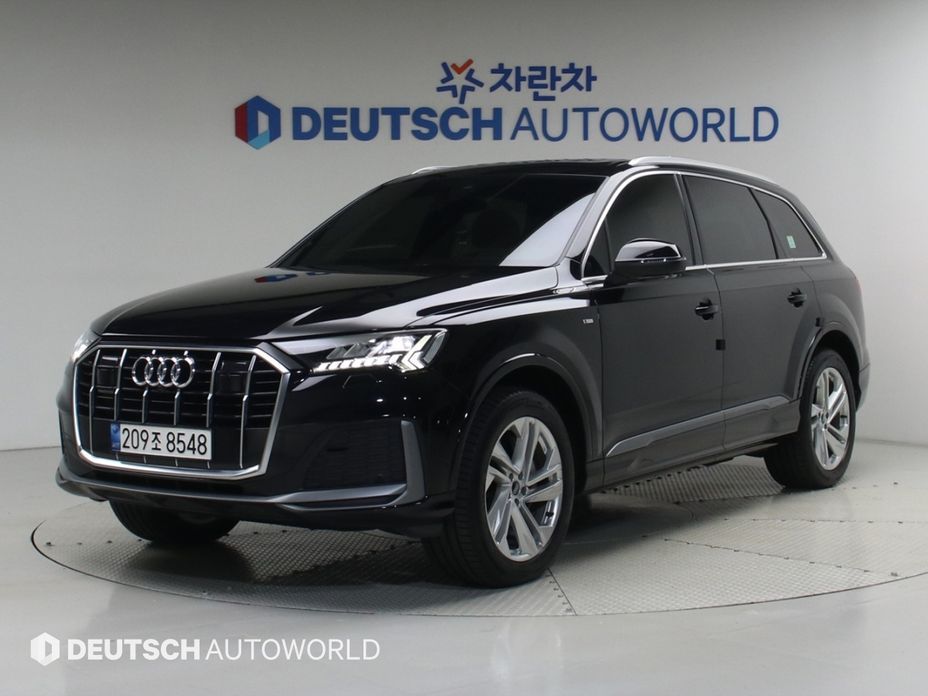 Audi Q7 2021
