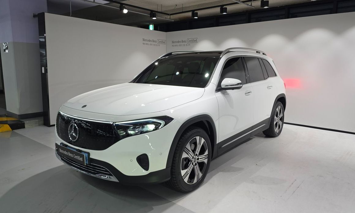 Mercedes-Benz EQB 2026