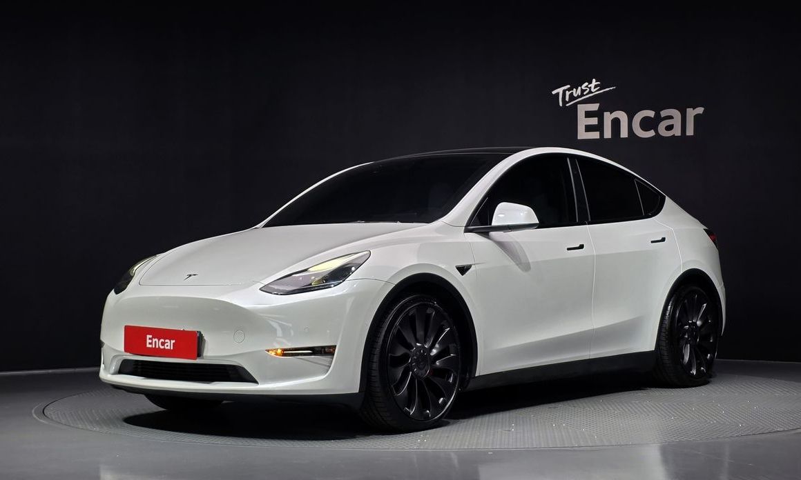 Tesla Model Y 2022