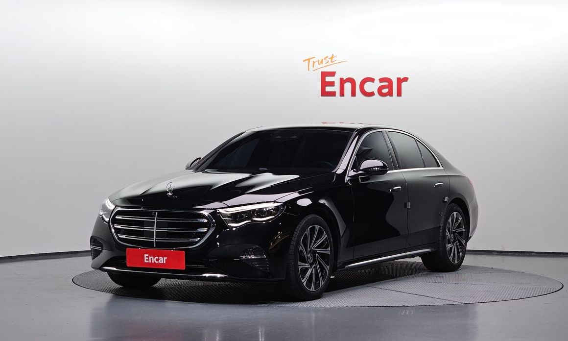 Mercedes-Benz E-Class 2025