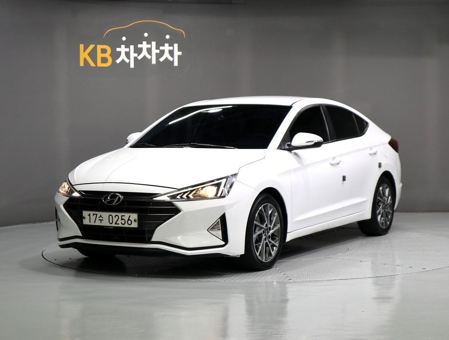 Hyundai AVANTE 2019