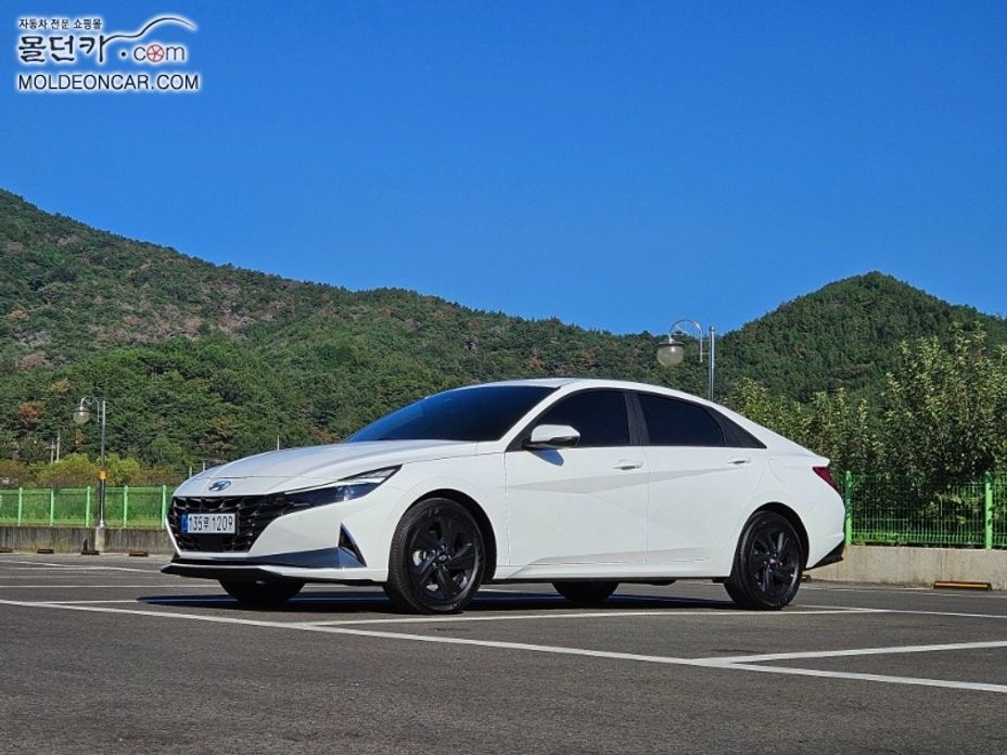 Hyundai AVANTE 2023