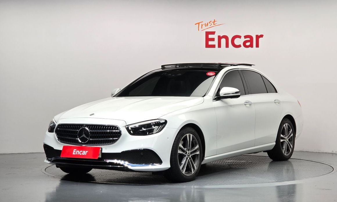 Mercedes-Benz E-Class 2023