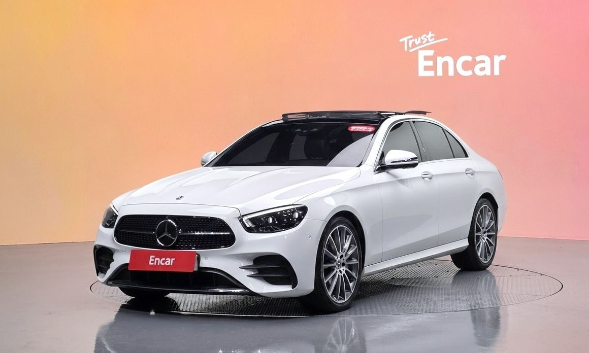 Mercedes-Benz E-Class 2022
