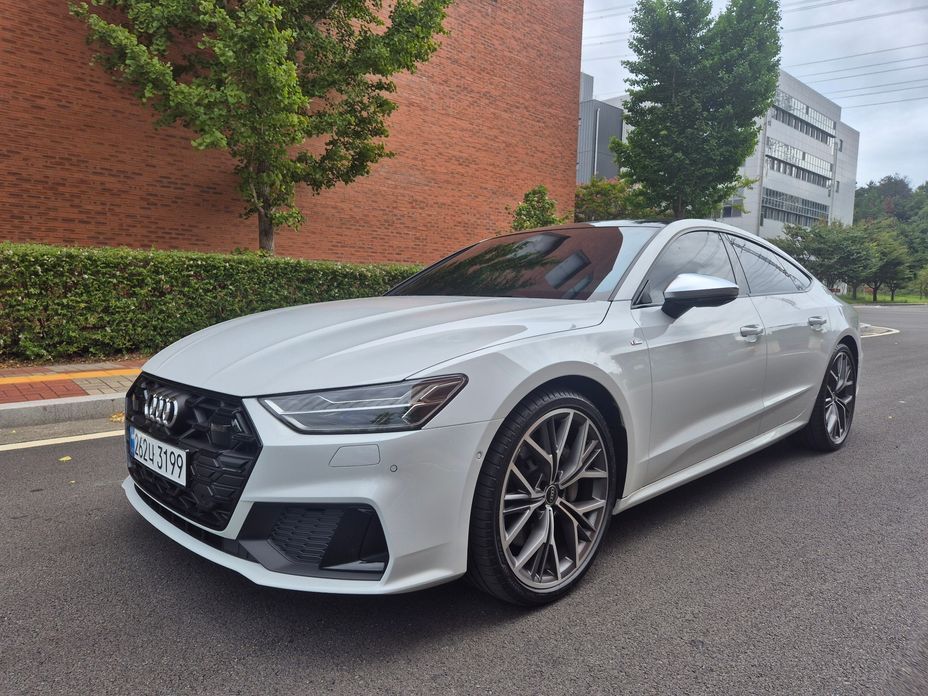 Audi A7 2025