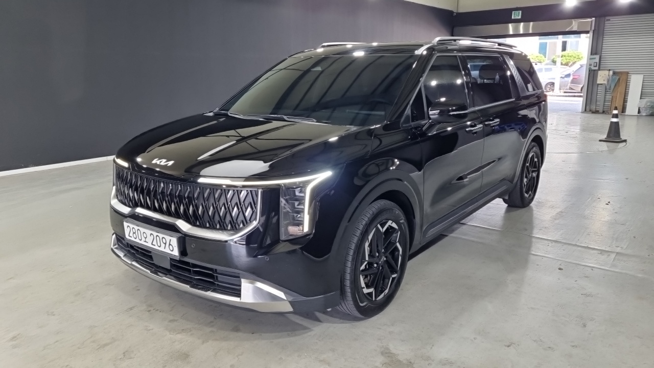 Kia Canival 2025