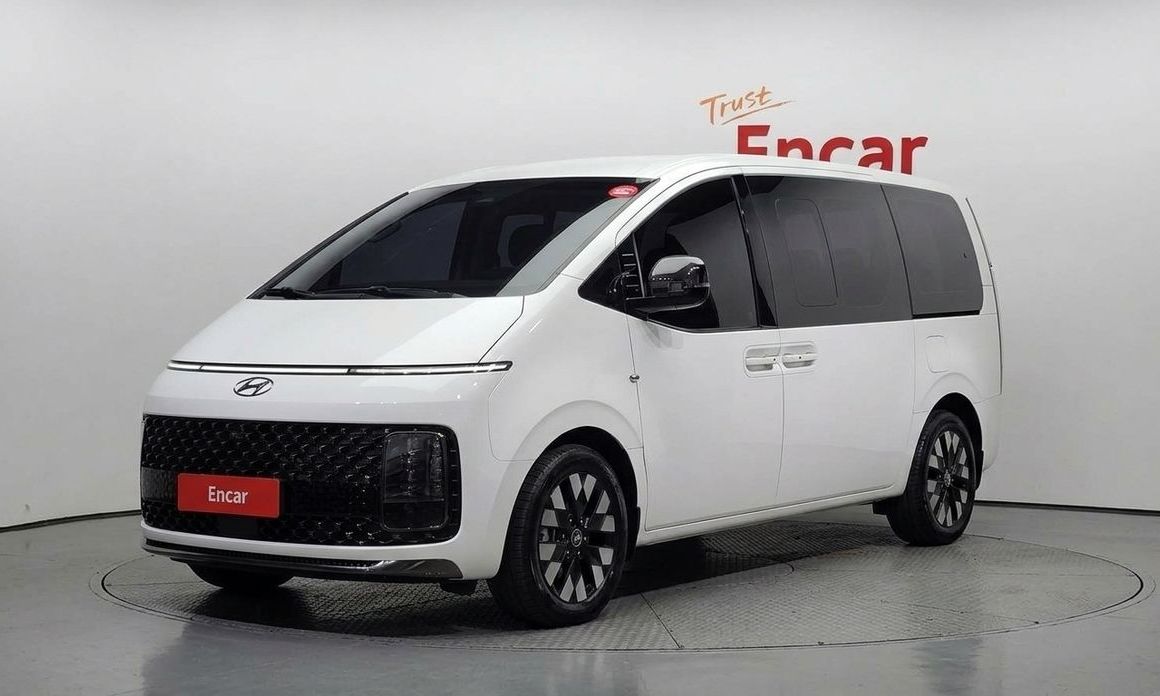 Hyundai Staria 2025