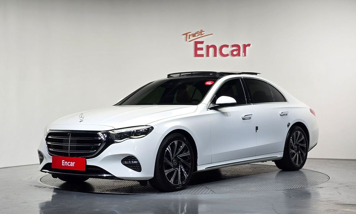 Mercedes-Benz E-Class 2024