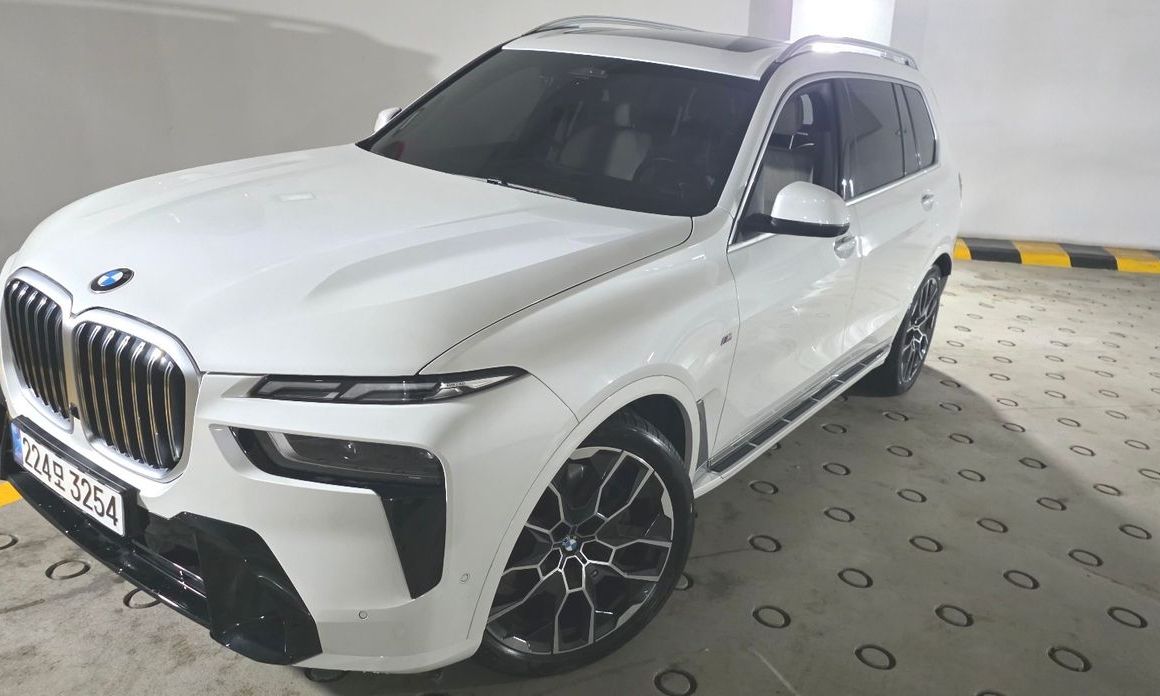 BMW X7 2025