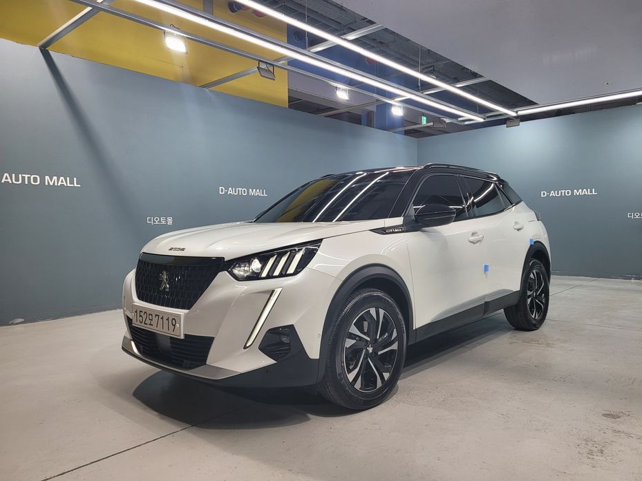 Peugeot 2008 2021