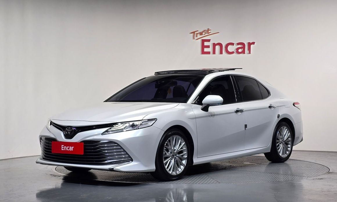 Toyota Camry 2019