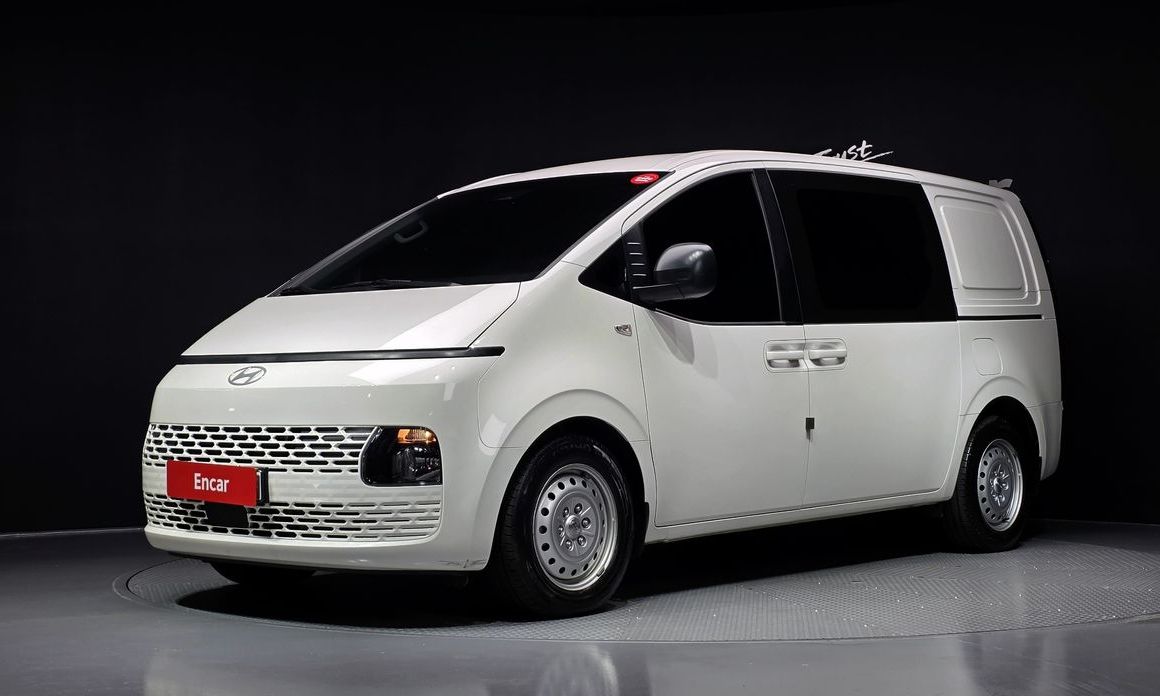 Hyundai Staria 2025