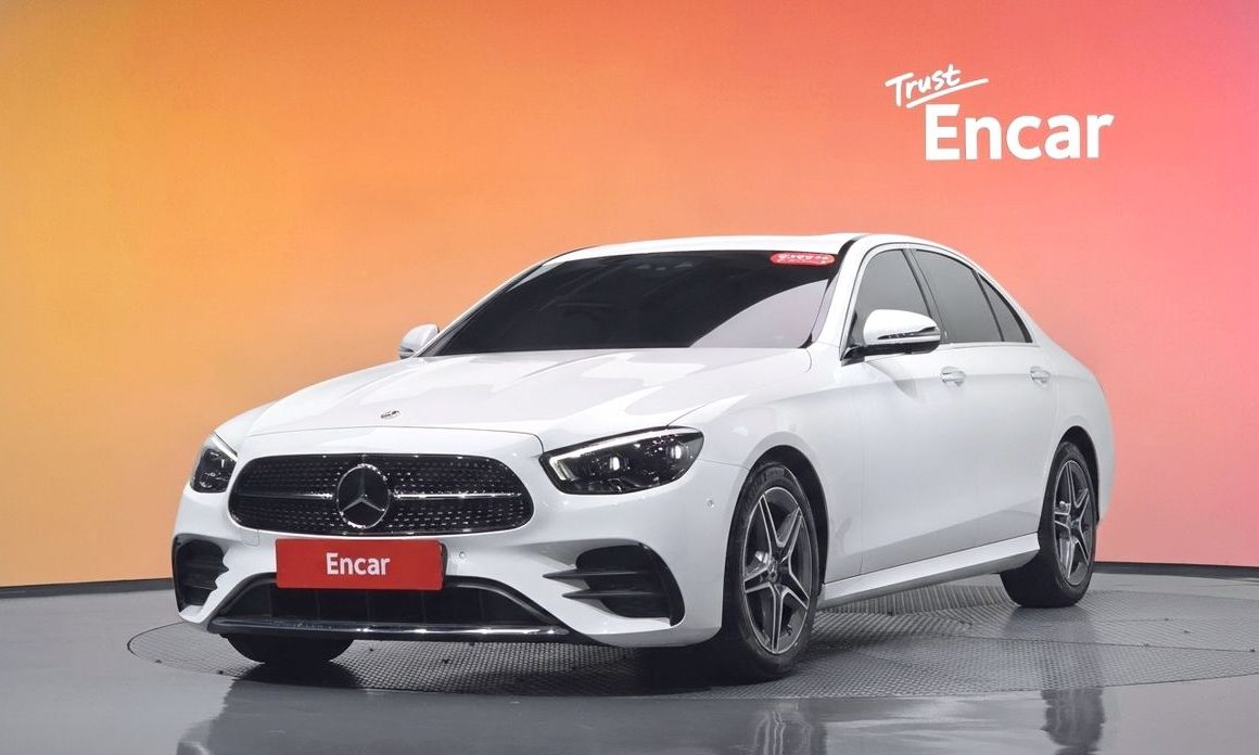 Mercedes-Benz E-Class 2023