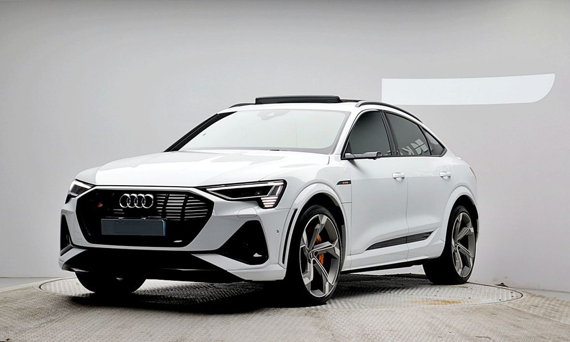 Audi e-tron 2023