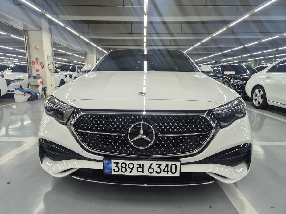 Mercedes-Benz E-Class 2024