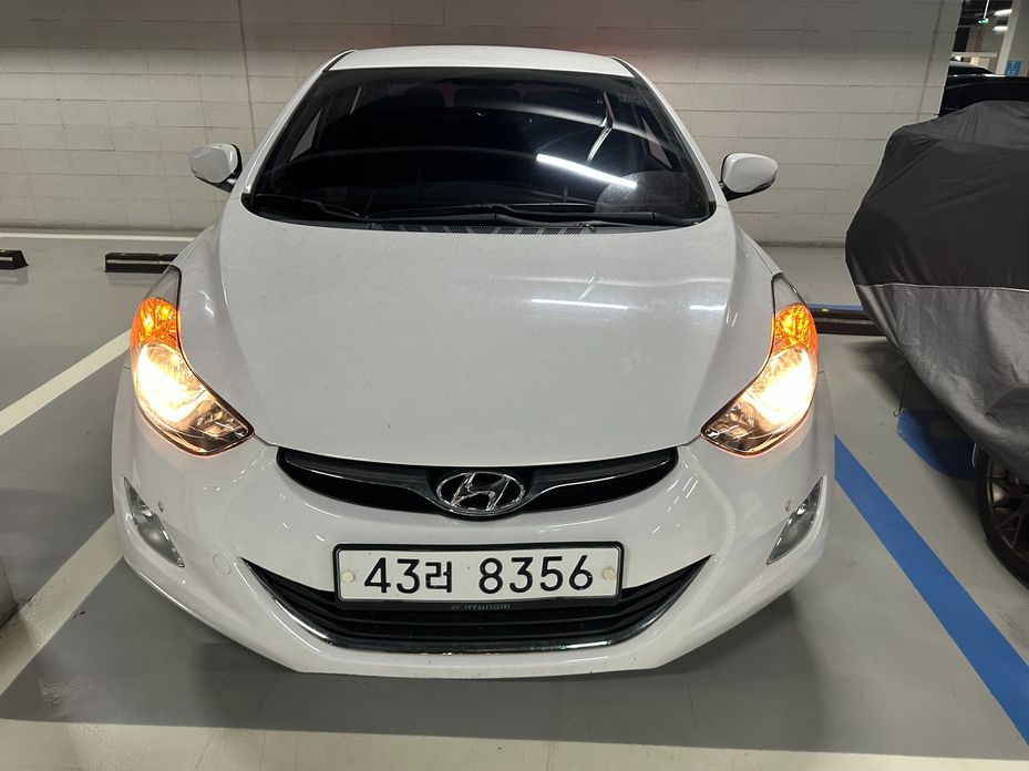 Hyundai AVANTE 2013