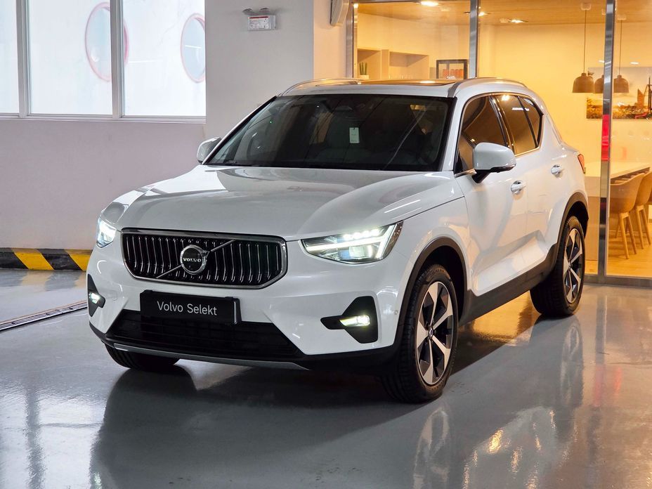 Volvo XC40 2026