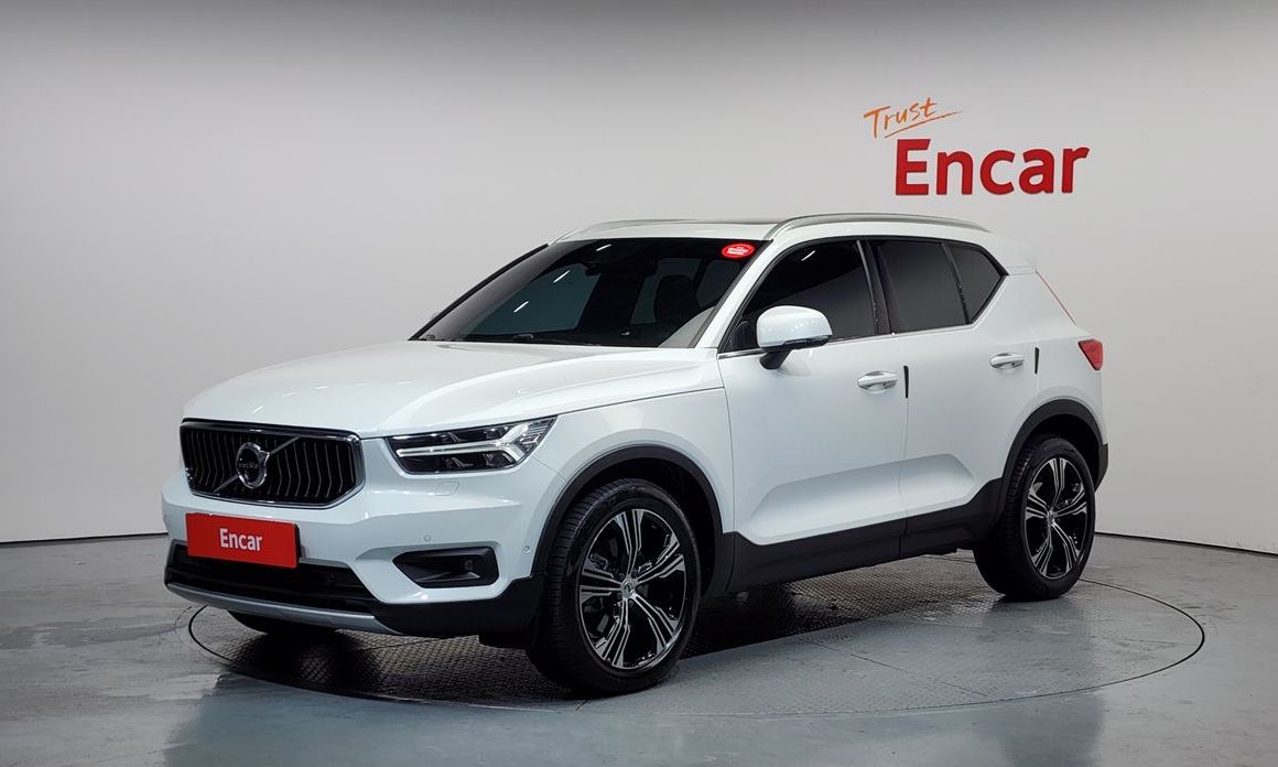 Volvo XC40 2021
