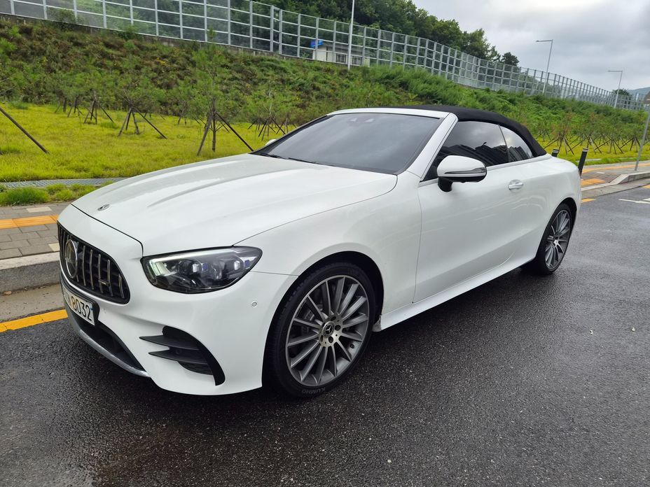 Mercedes-Benz E-Class 2022