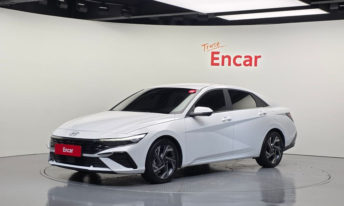 Hyundai AVANTE 2024