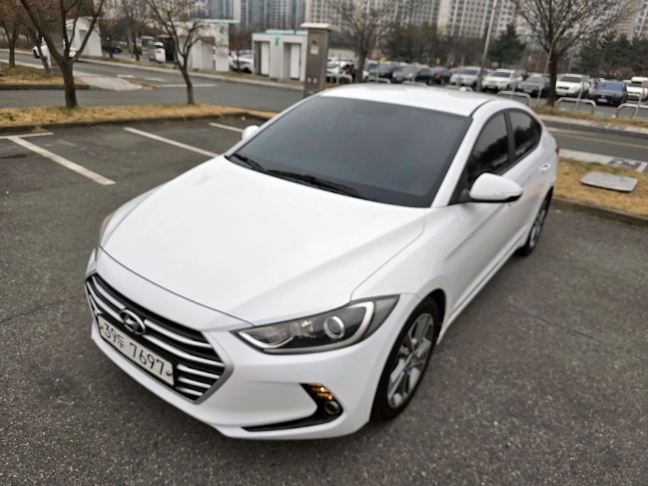 Hyundai AVANTE 2018