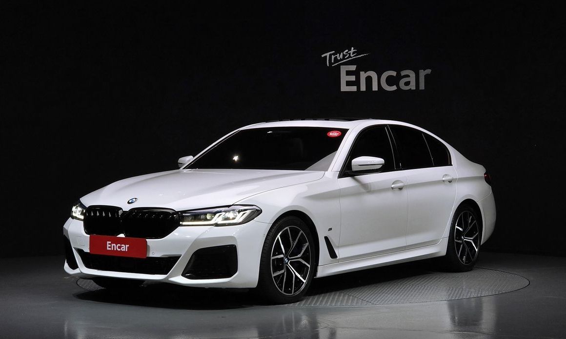 BMW 5-Series 2023