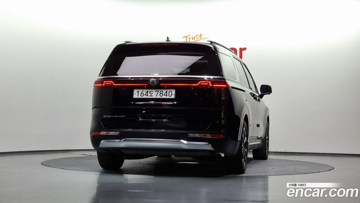 Kia Canival 2021