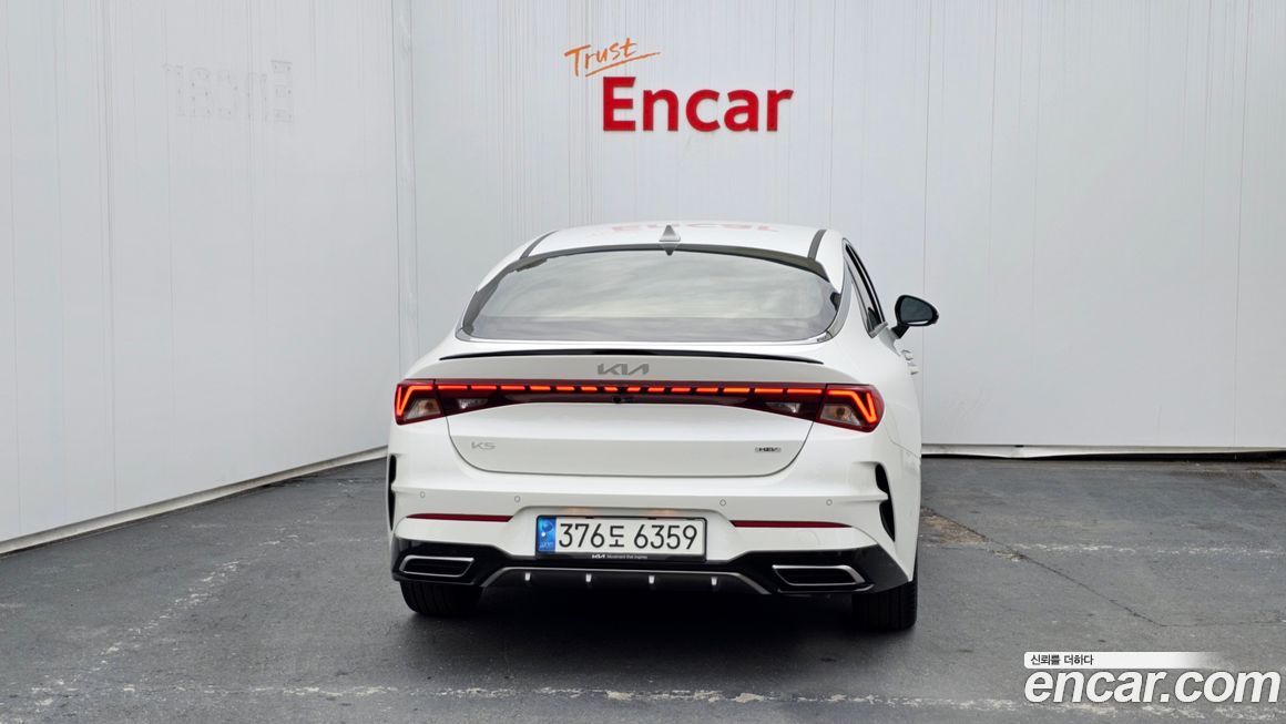 Kia K5 2023