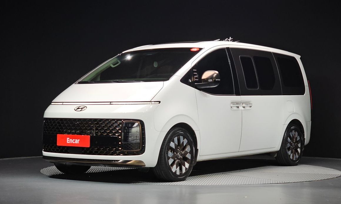 Hyundai Staria 2023