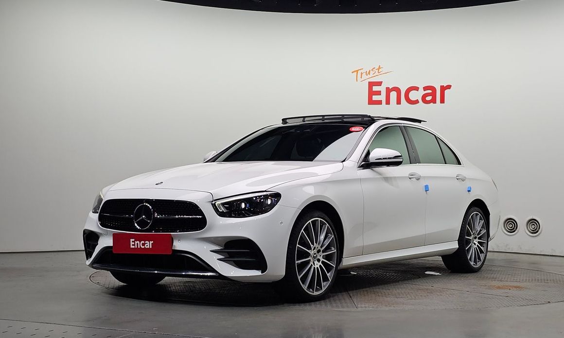 Mercedes-Benz E-Class 2022