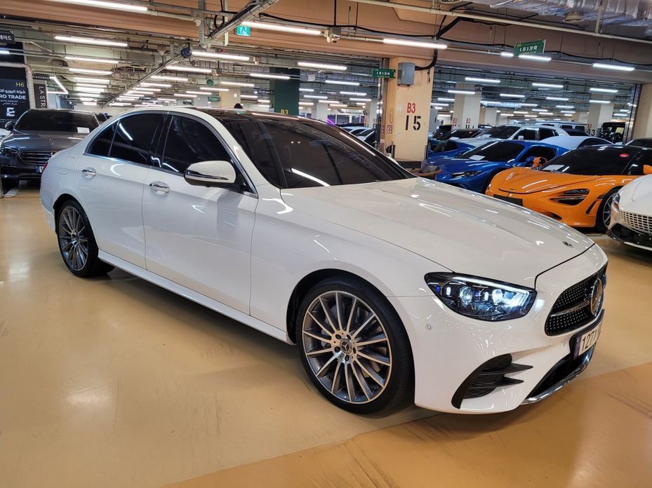 Mercedes-Benz E-Class 2021