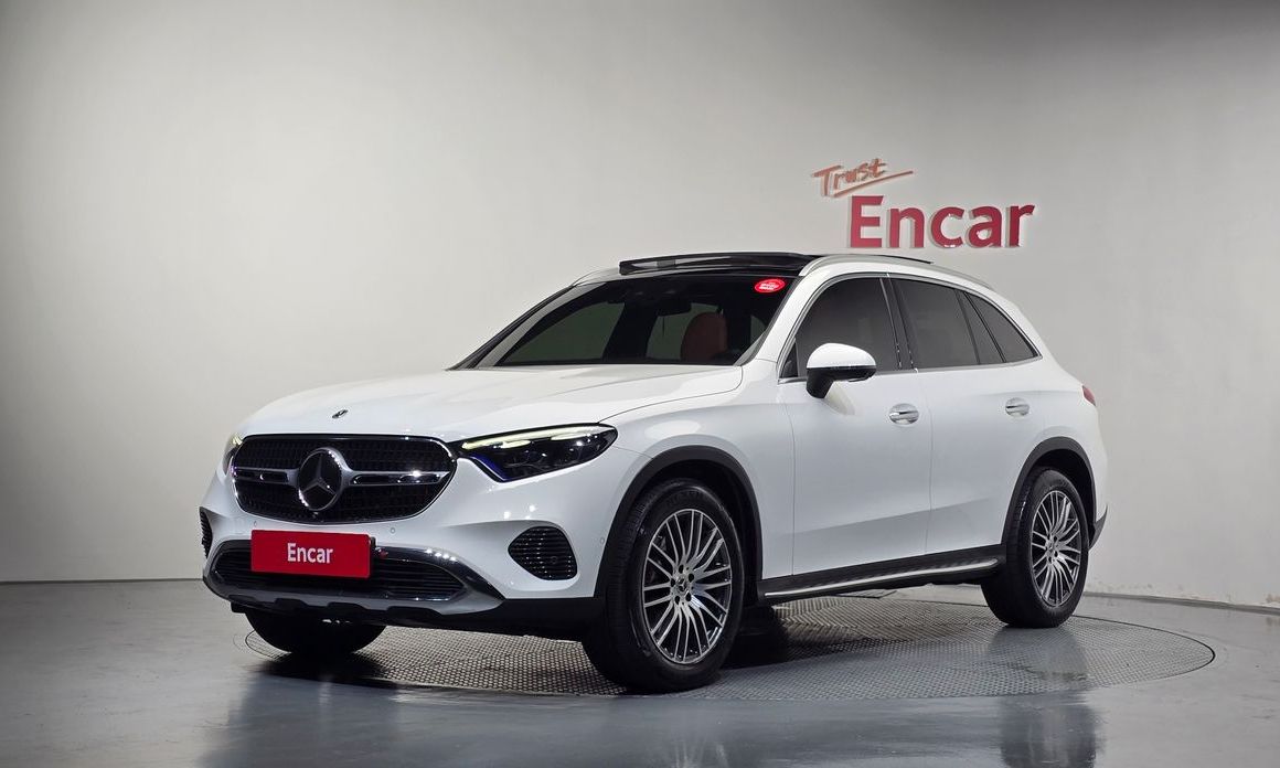 Mercedes-Benz GLC-Class 2023