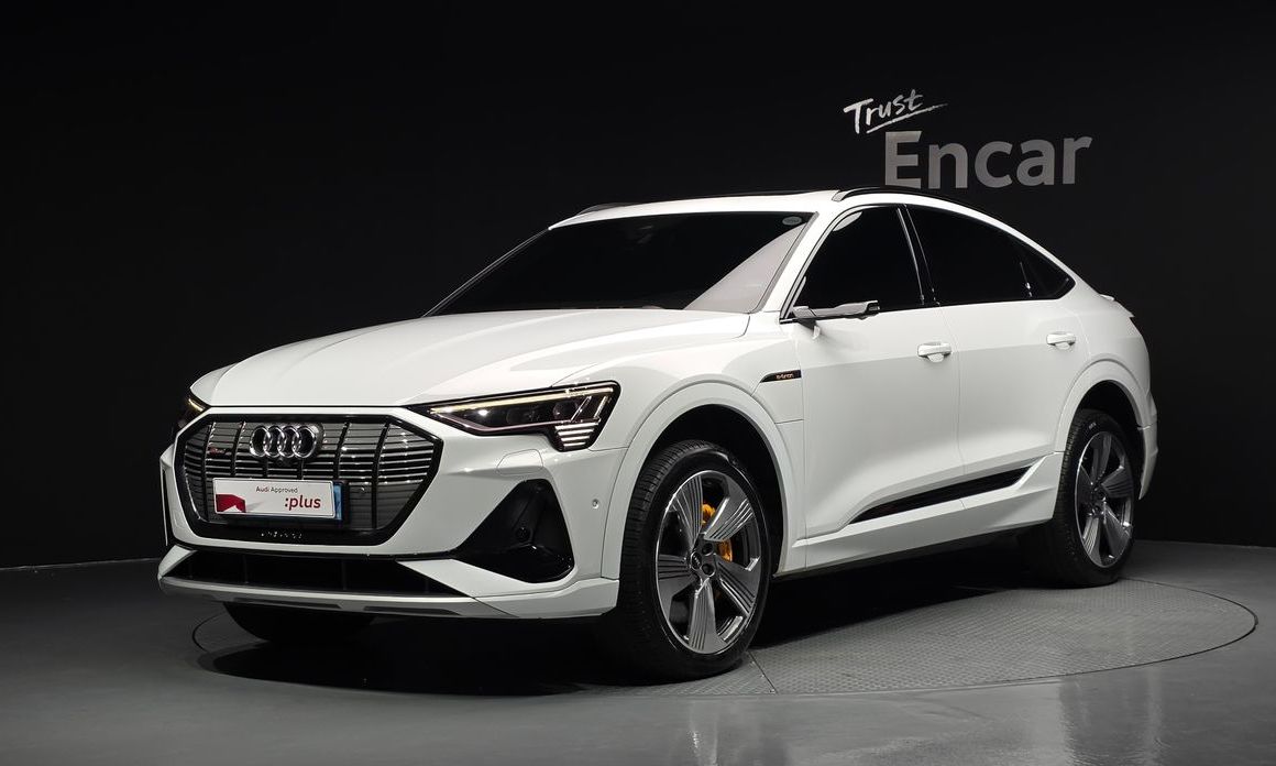 Audi e-tron 2023