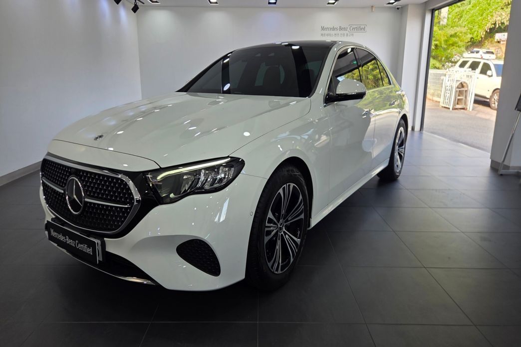 Mercedes-Benz E-Class 2025