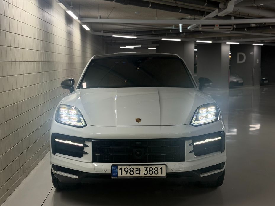 Porsche Cayenne 2025