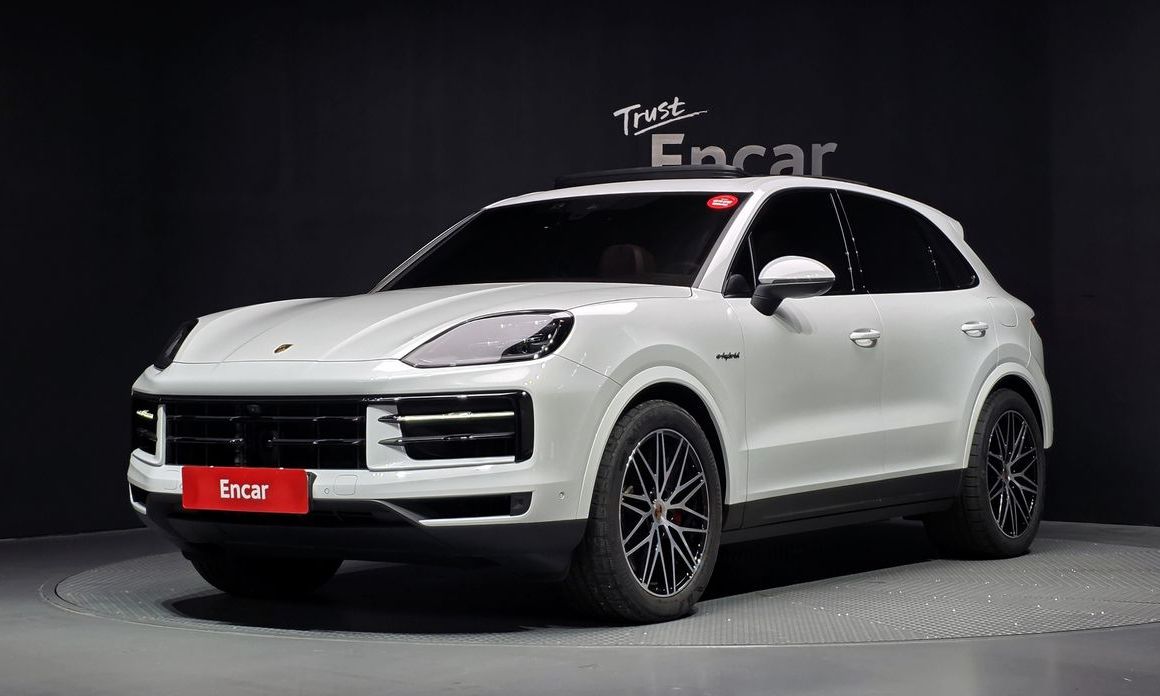 Porsche Cayenne 2025