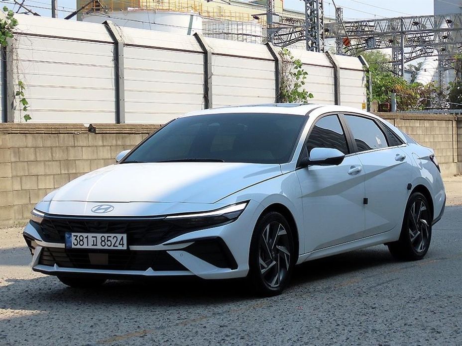 Hyundai AVANTE 2024