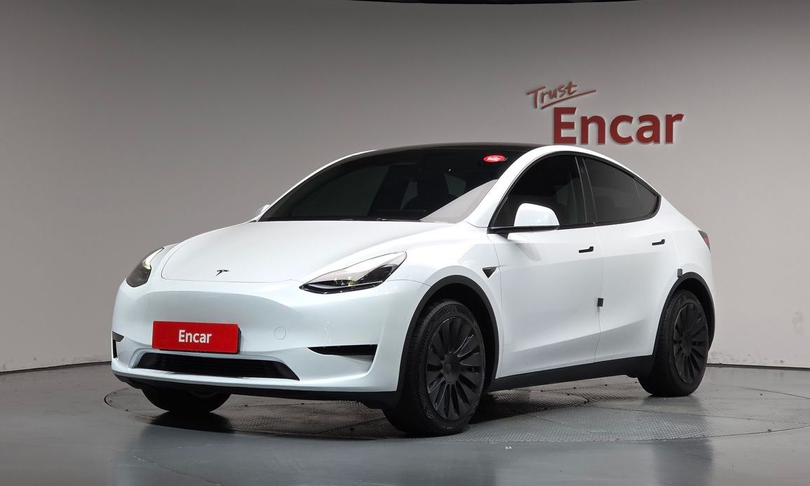 Tesla Model Y 2023