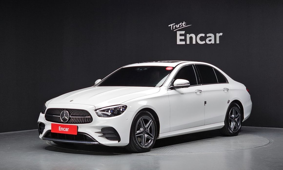 Mercedes-Benz E-Class 2023