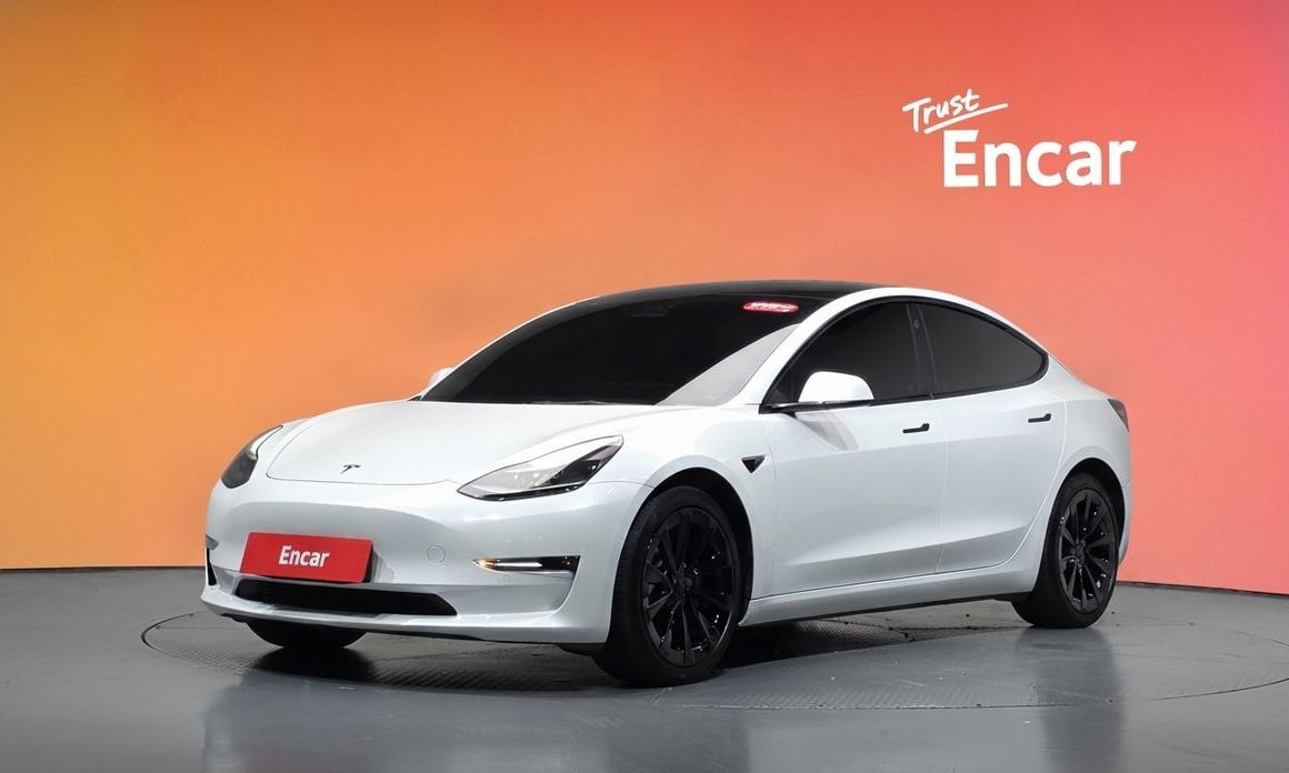 Tesla Model 3 2022