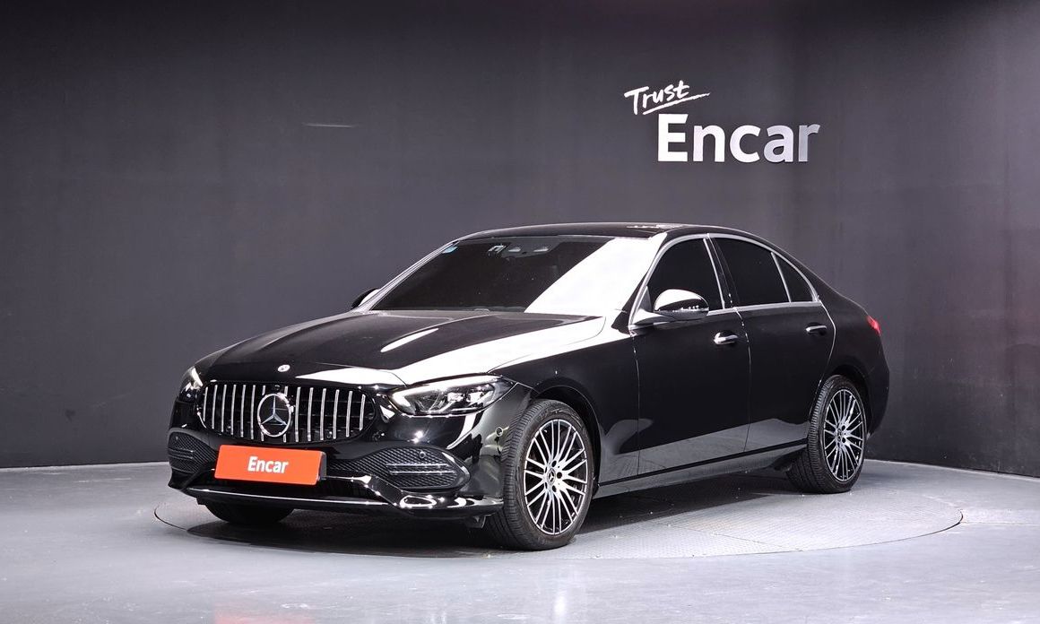 Mercedes-Benz C-Class 2023