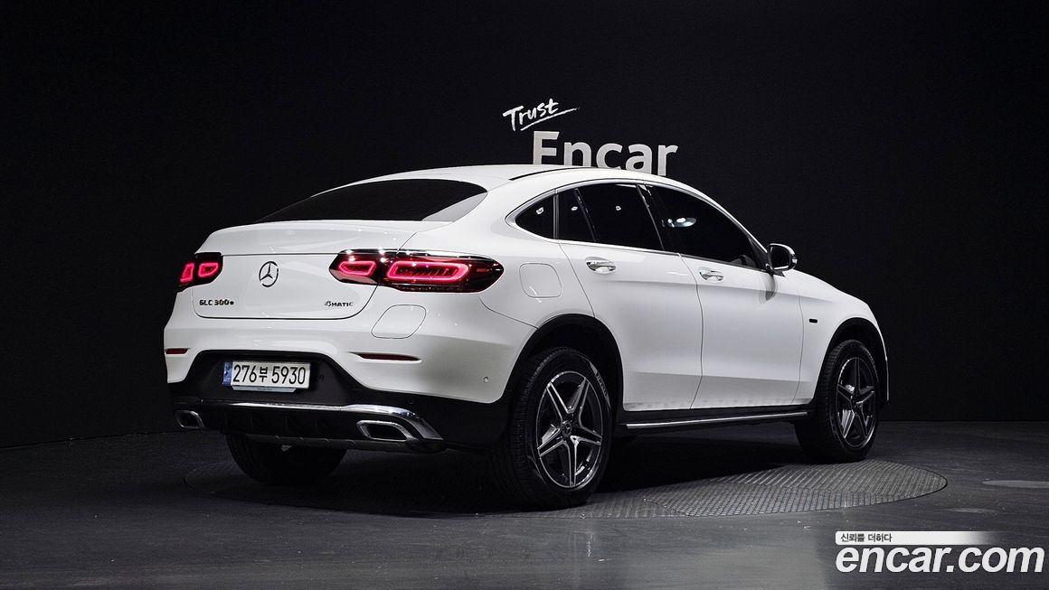 Mercedes-Benz GLC-Class 2021