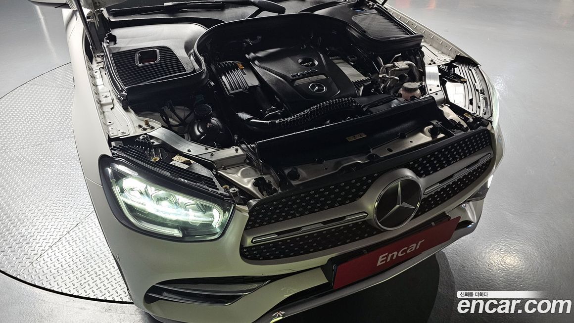 Mercedes-Benz GLC-Class 2021