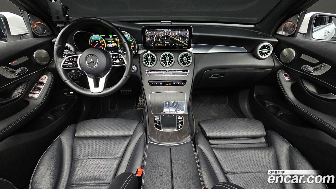 Mercedes-Benz GLC-Class 2021